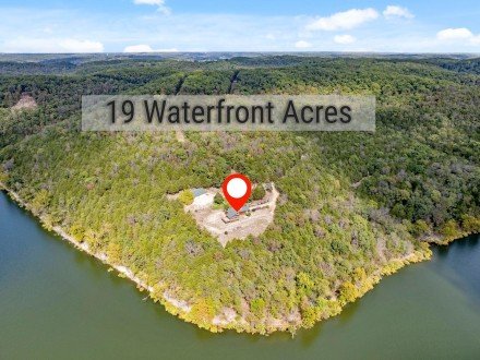 1073 Martin Hollow, Galena, MO 65656