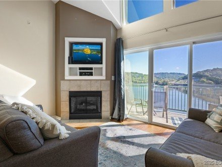 298 Cedar Heights, Camdenton, MO 65020