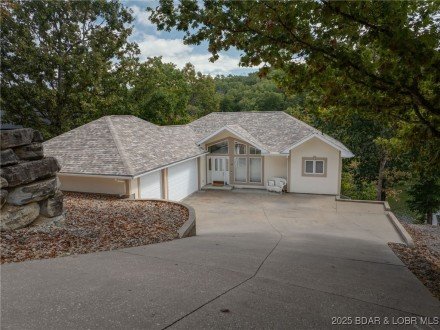 5889 Glaize Woods, Osage Beach, MO 65065