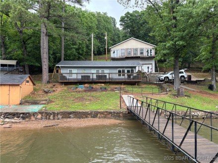 406 Staley Hollow, Sunrise Beach, MO 65079