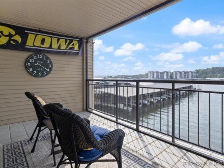 90 Falls Point, Lake Ozark, MO 65049