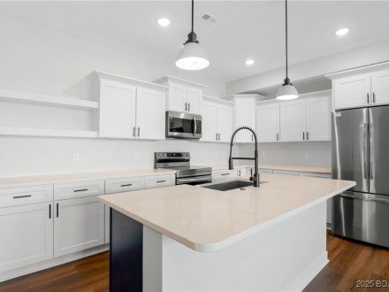 104 Sierra Bay, Camdenton, MO 65020