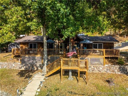 32689 Crescent, Gravois Mills, MO 65037