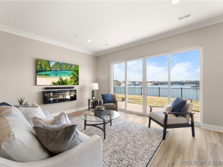 1184 Jeffries, Osage Beach, MO 65065