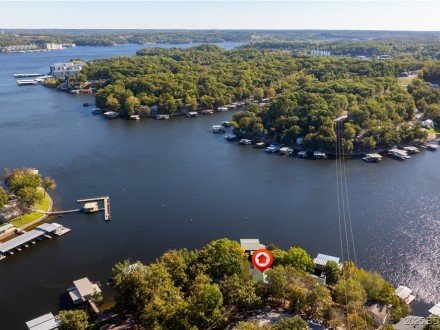 1318 Susan, Lake Ozark, MO 65049