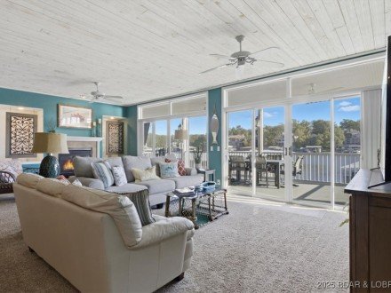 131 Evergreen Condo, Sunrise Beach, MO 65079