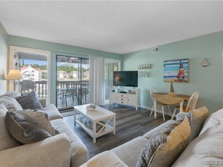 21 Southwood Shores, Four Seasons, MO 65049