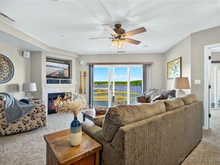 1359 Seascape, Osage Beach, MO 65065