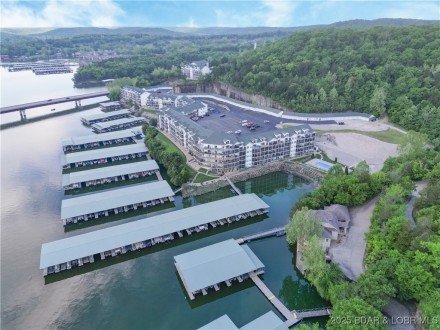 464 Cedar Heights, Camdenton, MO 65020