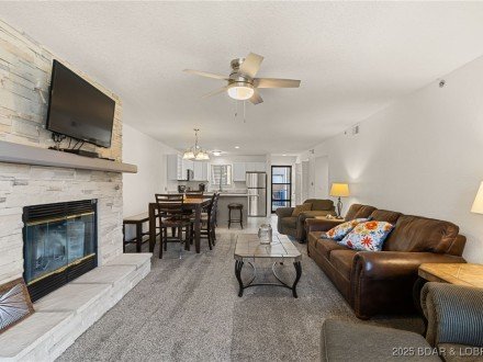 611 Lazy Days, Osage Beach, MO 65065