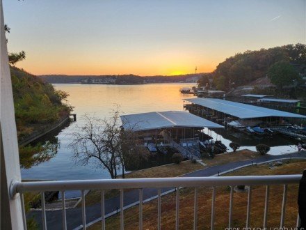 5112 Osage Beach Pkwy, Osage Beach, MO 65065