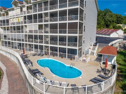 562 Hyd-A-Way Cove, Camdenton, MO 65020