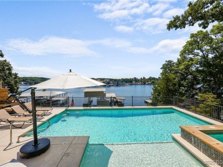 1362 Grand Cove, Sunrise Beach, MO 65079