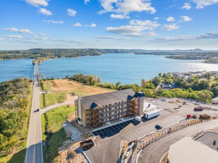 74 Bridgewater, Kimberling City, MO 65686