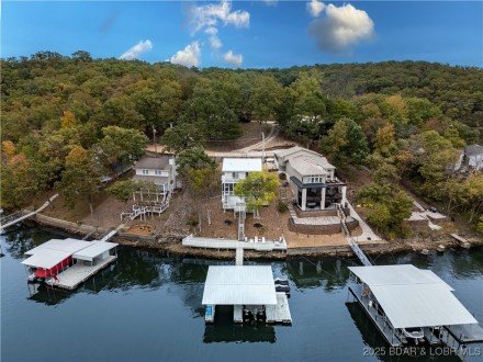 31 Island View, Eldon, MO 65026
