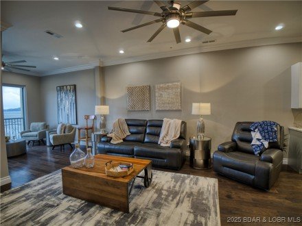 1184 Jeffries, Osage Beach, MO 65065