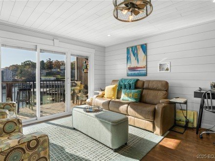 1522 Harbor Point, Osage Beach, MO 65065