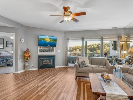 94 Port Royale, Sunrise Beach, MO 65079