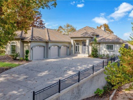 207 Buck Deer, Camdenton, MO 65020