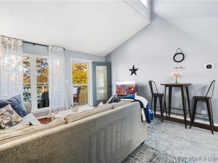 875 Parkside Place, Osage Beach, MO 65065