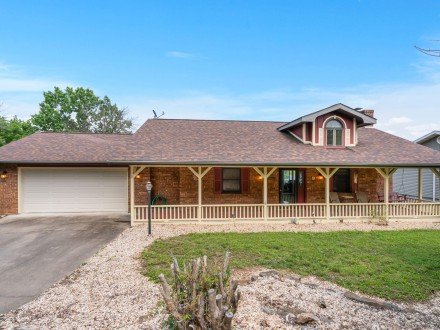 6 Cedar, Kimberling City, MO 65686