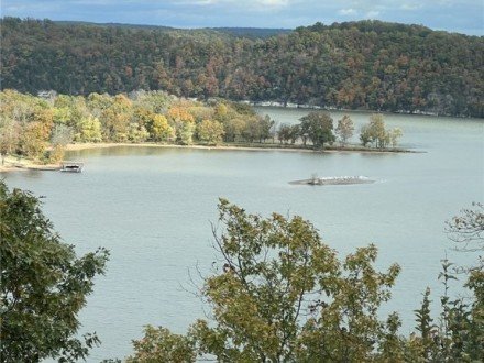 4423 LWS HIGH POINT, Stover, MO 65078