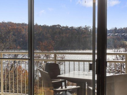 302 Stillwater, Branson, MO 65616