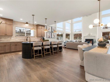 154 Via Cresta, Sunrise Beach, MO 65079