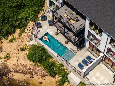 68 Palisades Yacht Club, Lake Ozark, MO 65049