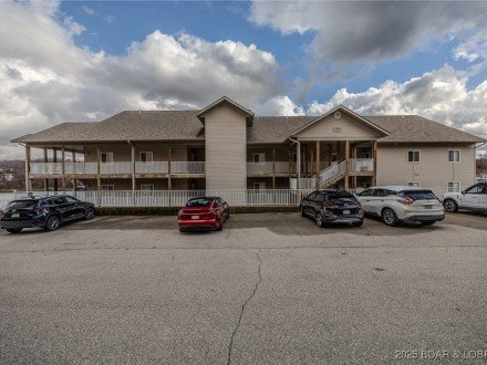 166 Oak Harbor, Camdenton, MO 65020