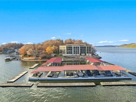 3168 Twin Rivers, Camdenton, MO 65020