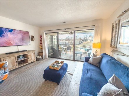 123 Barba Le, Lake Ozark, MO 65049