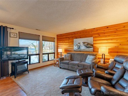 178 Lone Oak, Sunrise Beach, MO 65079