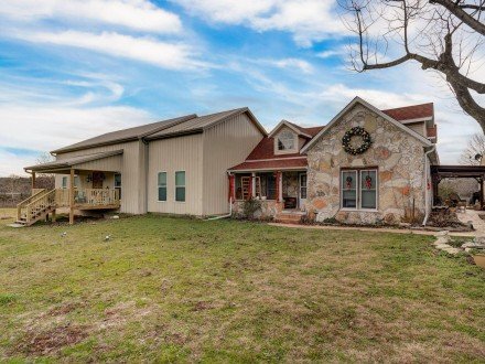54 South, Cape Fair, MO 65624
