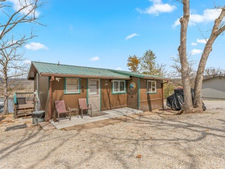 119 Kings Cove, Reeds Spring, MO 65737