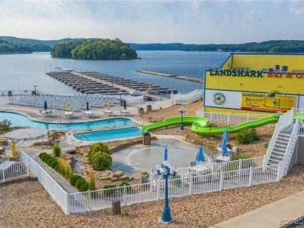 355 Walkers Cay, Osage Beach, MO 65065