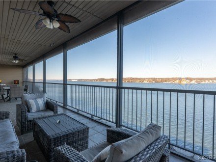 118 Falls Point, Lake Ozark, MO 65049