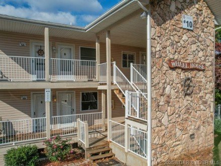 10 Wheel House, Lake Ozark, MO 65049