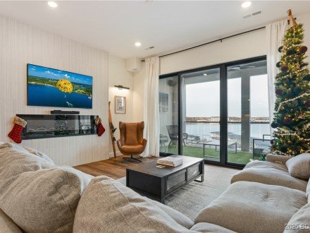 1035 Topsider, Osage Beach, MO 65065