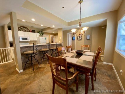 392 Palisades Condo, Lake Ozark, MO 65049