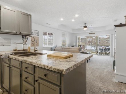 275 Charleston, Lake Ozark, MO 65049