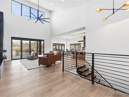 507 Redbud, Lake Ozark, MO 65049