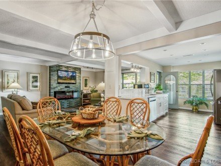 320 Waters Edge, Lake Ozark, MO 65049