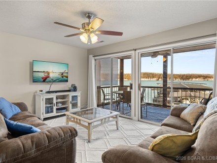 6005 Baydy Peak, Osage Beach, MO 65065