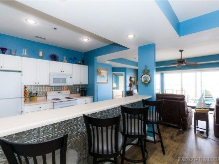 607 E Harbour Towne, Lake Ozark, MO 65049