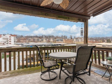 304 Southwood Shores, Lake Ozark, MO 65049