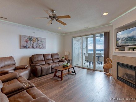 1225 Lands End, Osage Beach, MO 65065