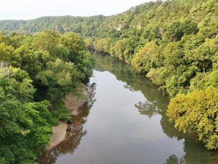 169 Freeman Bluff, Lebanon, MO 65536