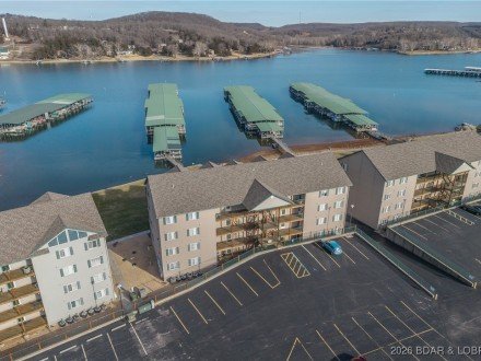 172 Cedar Glen, Camdenton, MO 65020