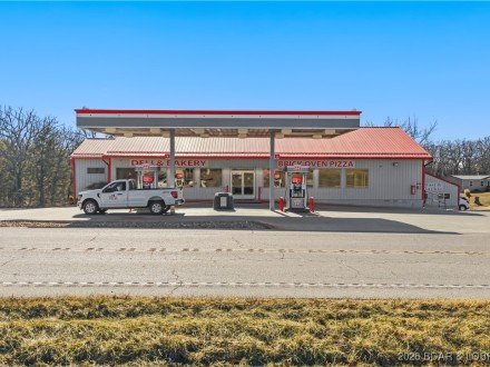 7 Honey Springs, Brumley, MO 65017